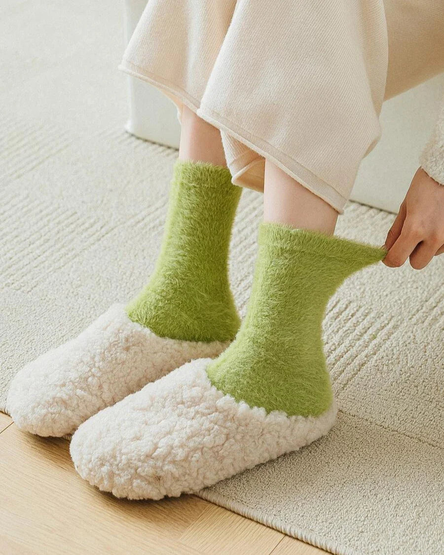 Chaussettes longues en peluche chaudes