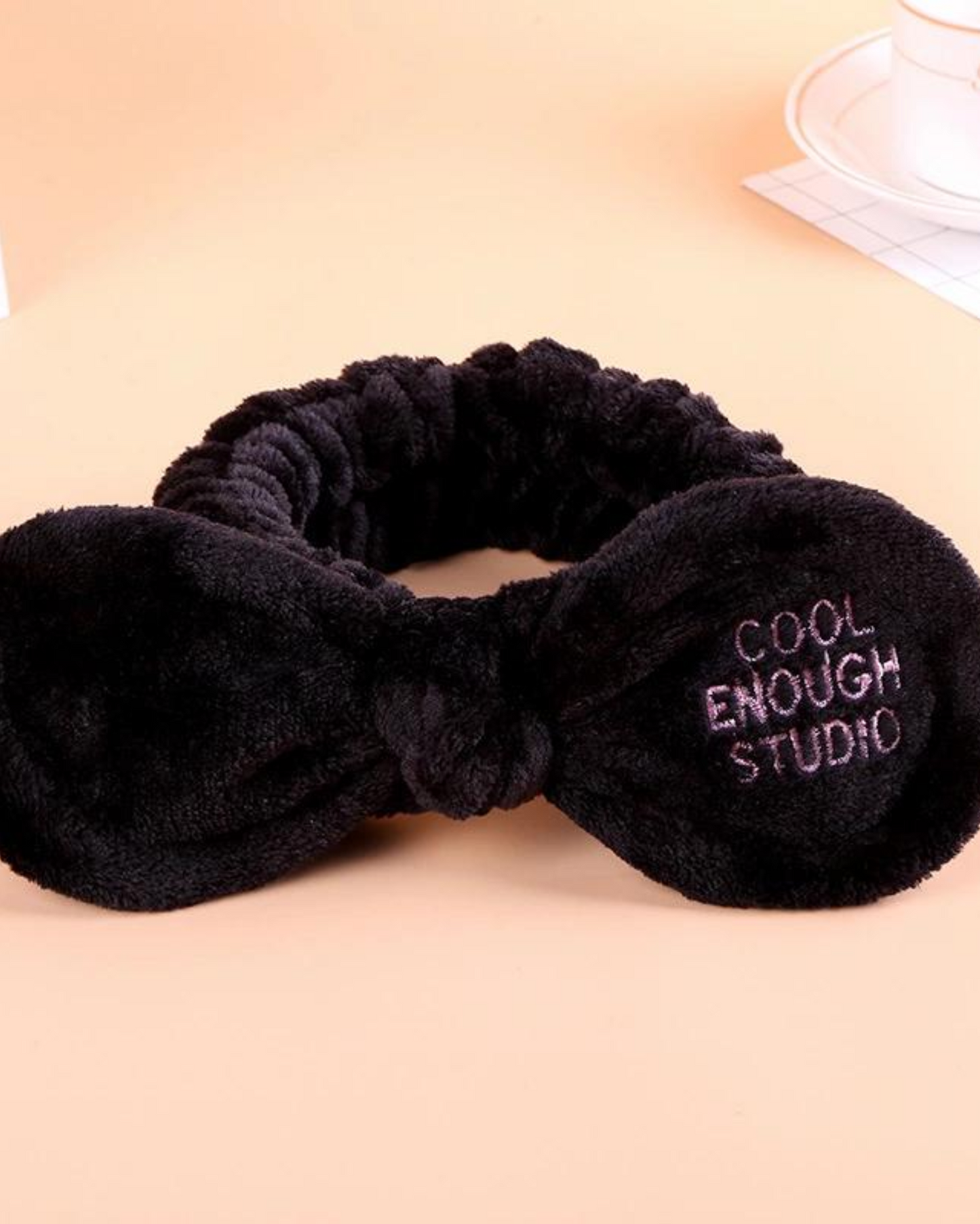 Bandeau en peluche avec nœud Cool Enough
