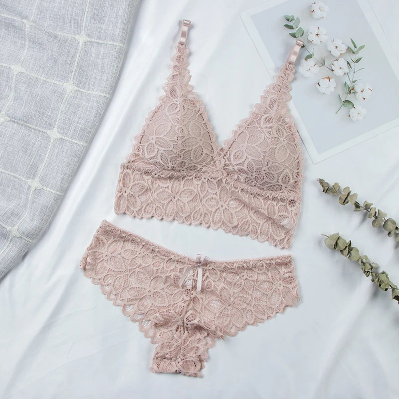 Ensemble Lingerie Sans Armatures en Dentelle Ultra-Fin