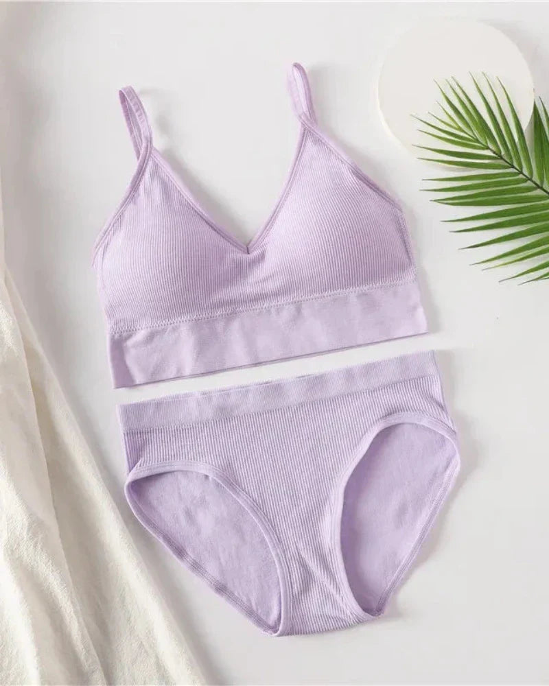 Ensemble de lingerie classique à rayures