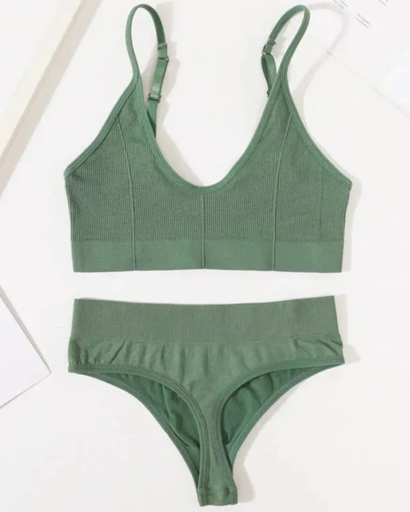 Ensemble de lingerie confortable à rayures