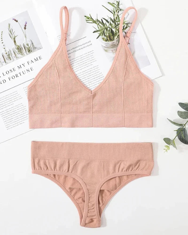Ensemble de lingerie confortable à rayures