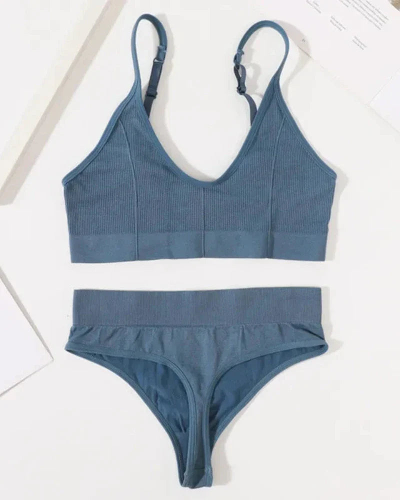 Ensemble de lingerie confortable à rayures