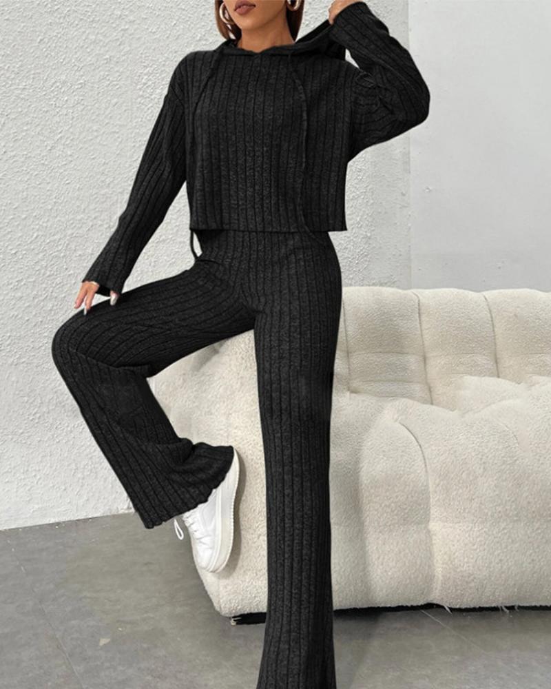 Ensemble long et ample de vêtements d'intérieur avec capuche