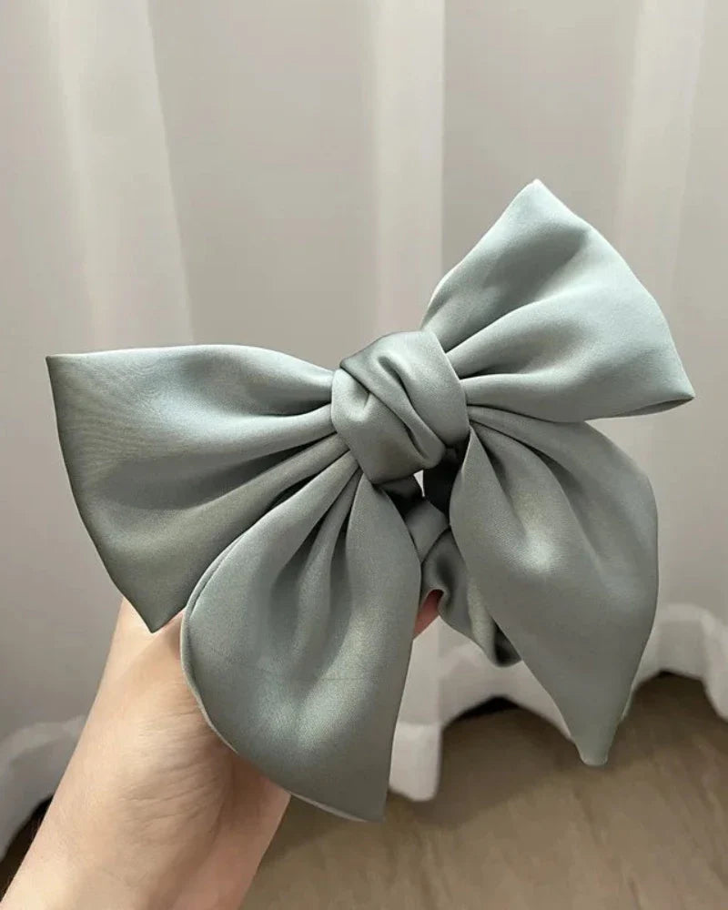 Foulard en satin pour cheveux avec nœud