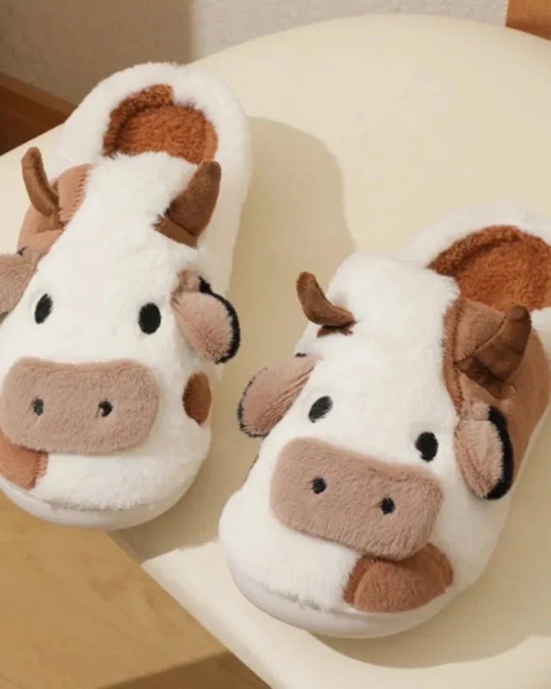 Chaussons en peluche vache