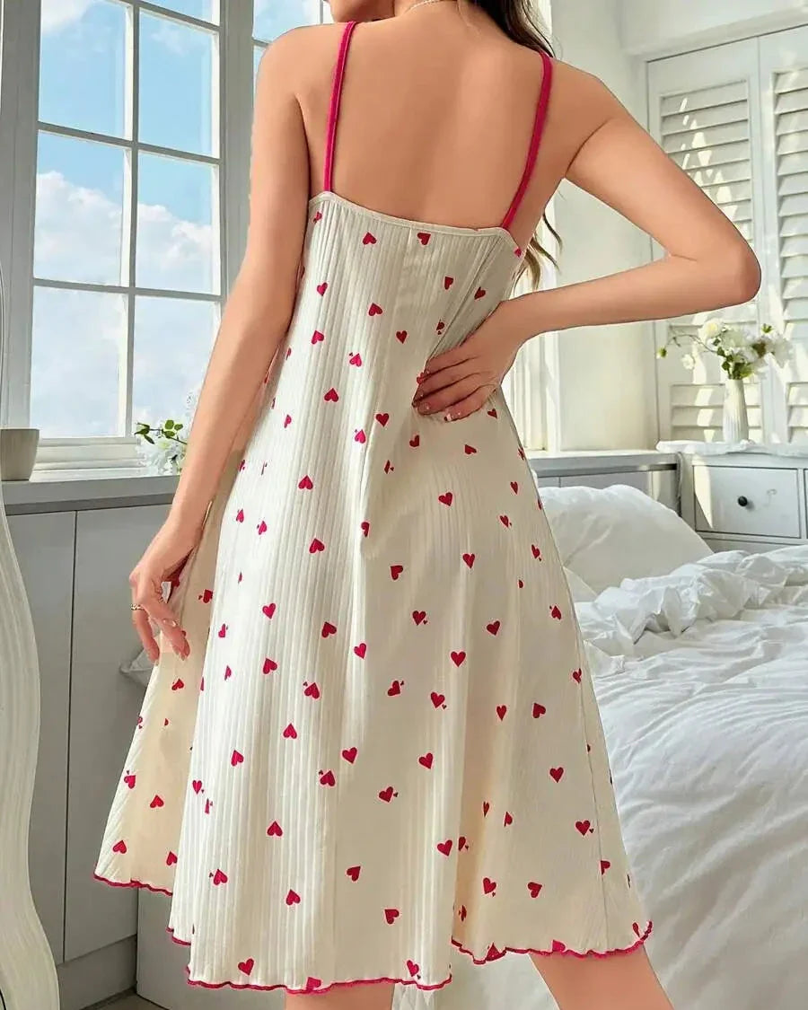 Chemise de nuit ample à cœurs