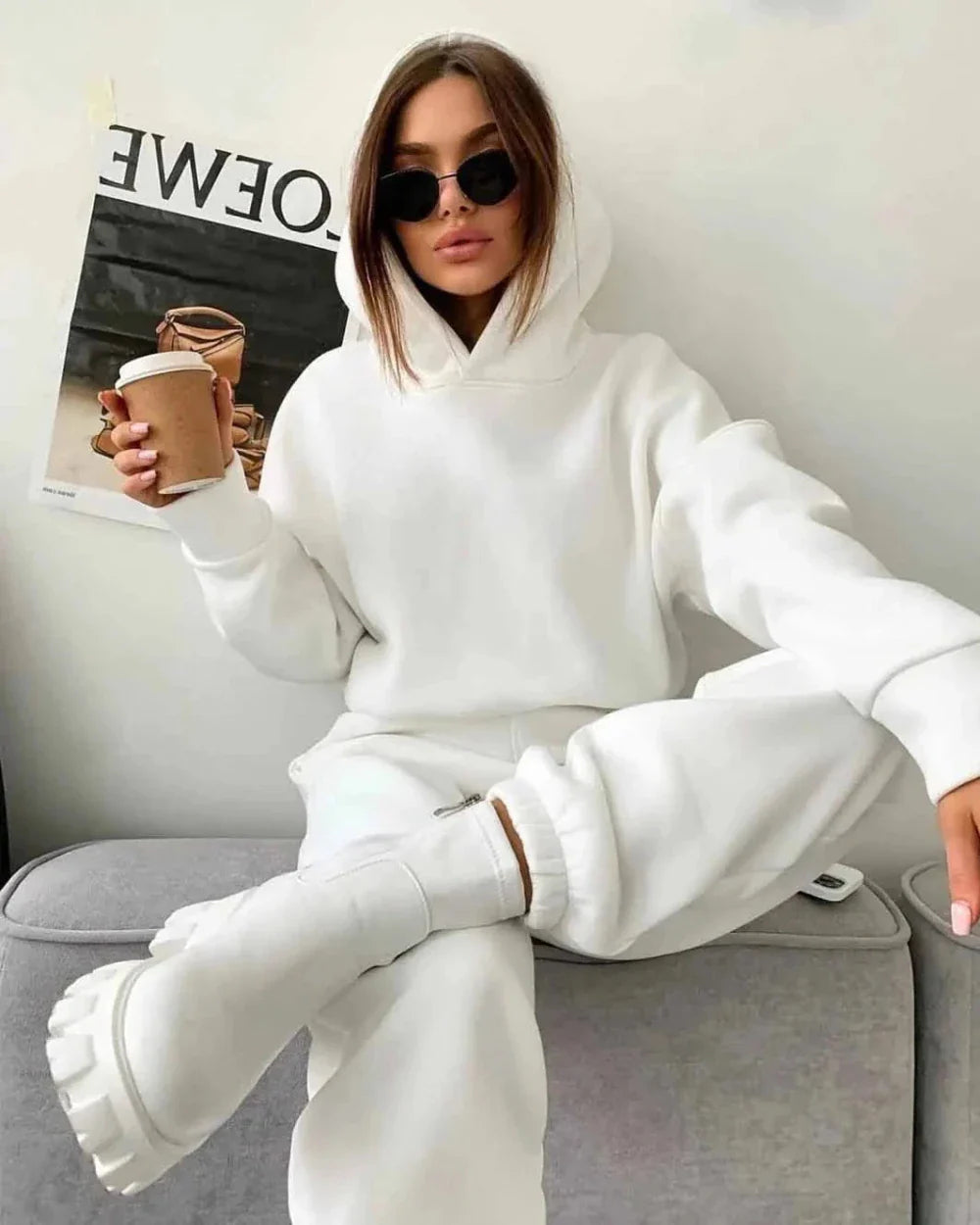Ensemble de survêtement uni avec capuche confortable