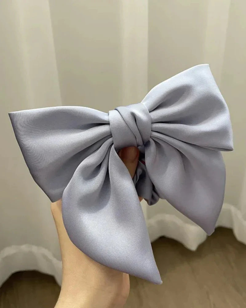 Foulard en satin pour cheveux avec nœud