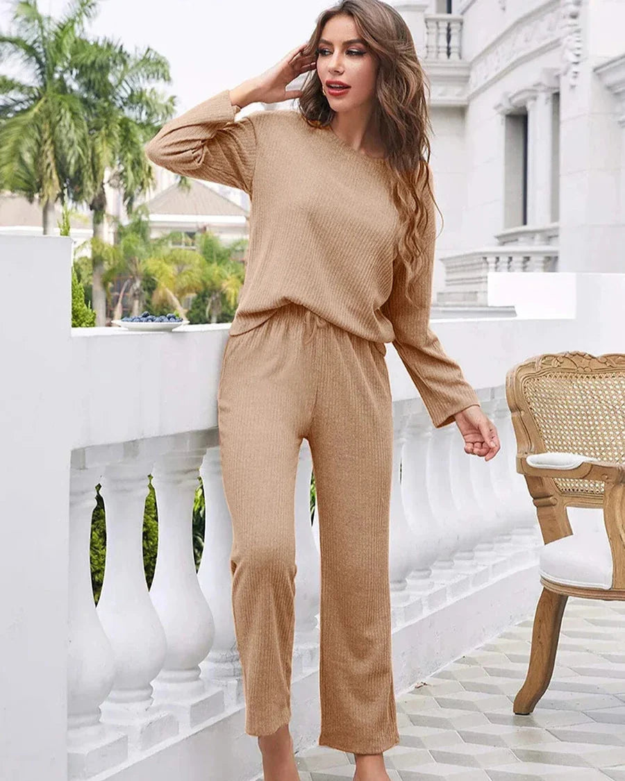 Ensemble de vêtements d'intérieur en ribbed doux