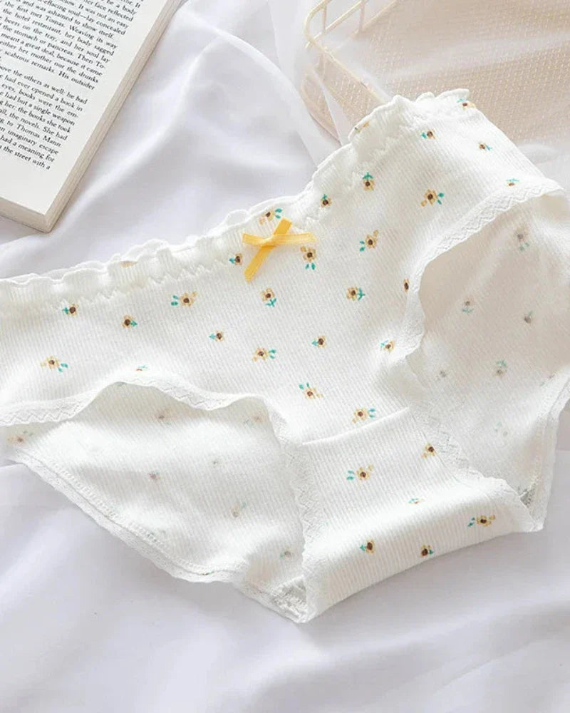Culotte rayée avec un nœud décoratif