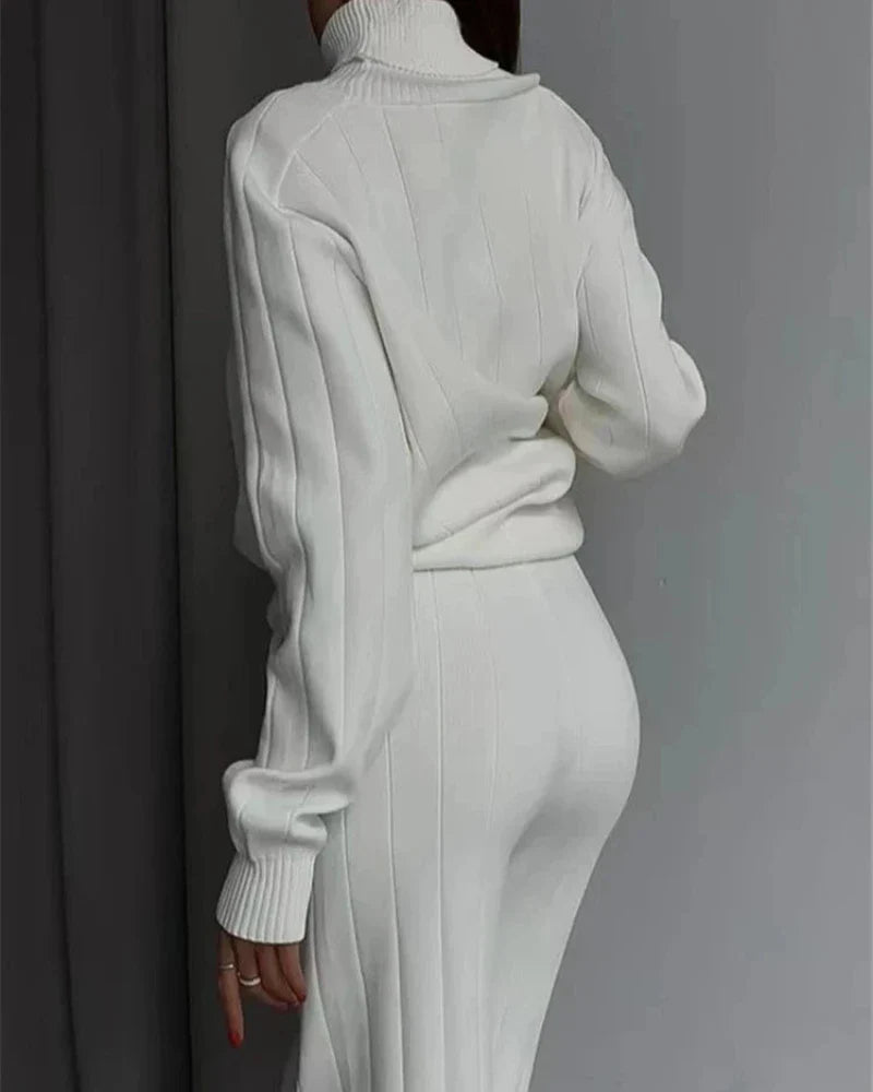 Ensemble confortable long de vêtements d'intérieur avec col roulé