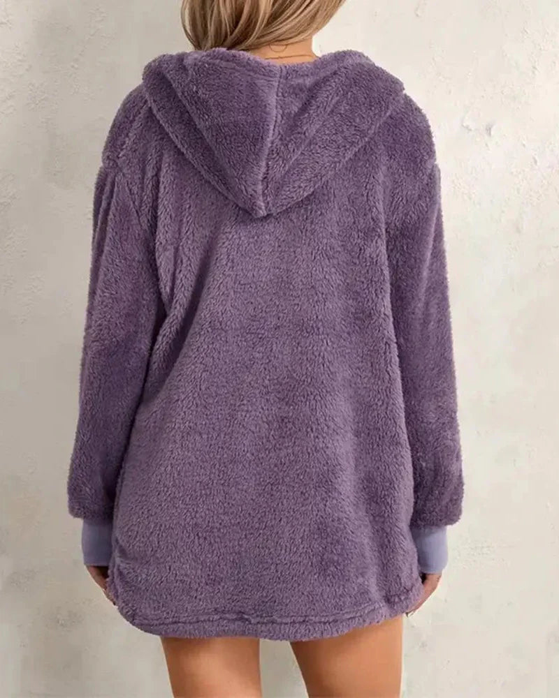Ensemble court et pelucheux de vêtements d'intérieur
