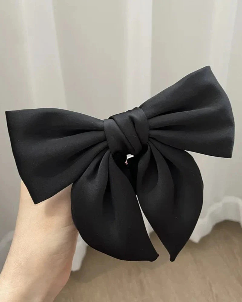 Foulard en satin pour cheveux avec nœud
