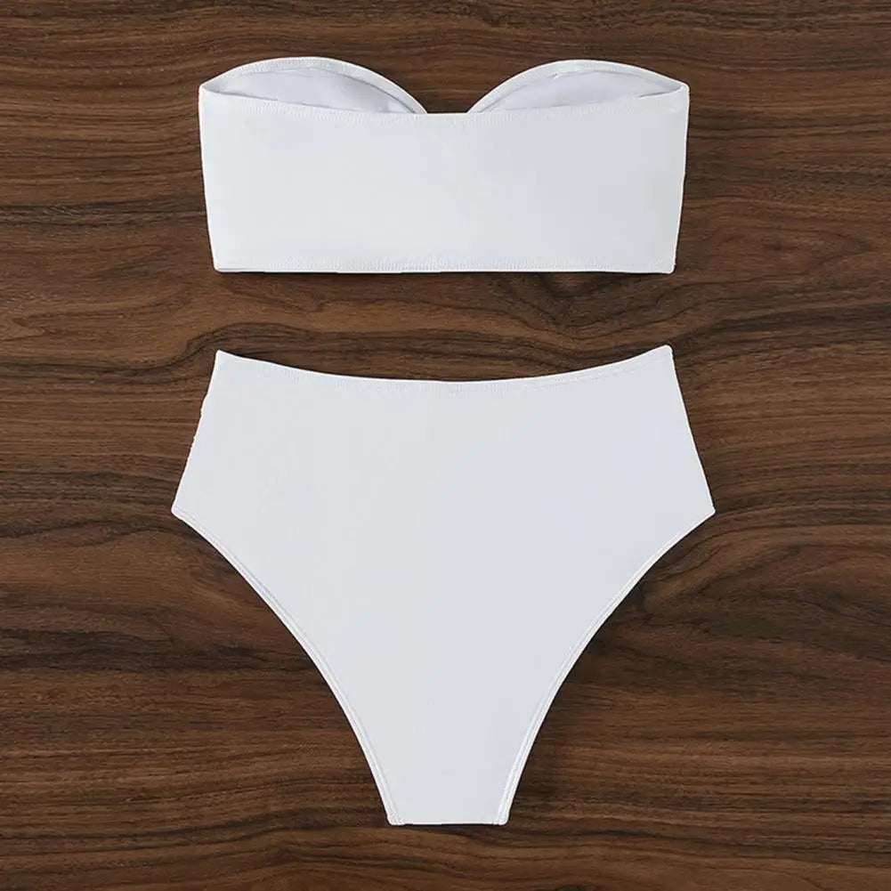 Bikini bandeau à fleurs et taille haute plissée
