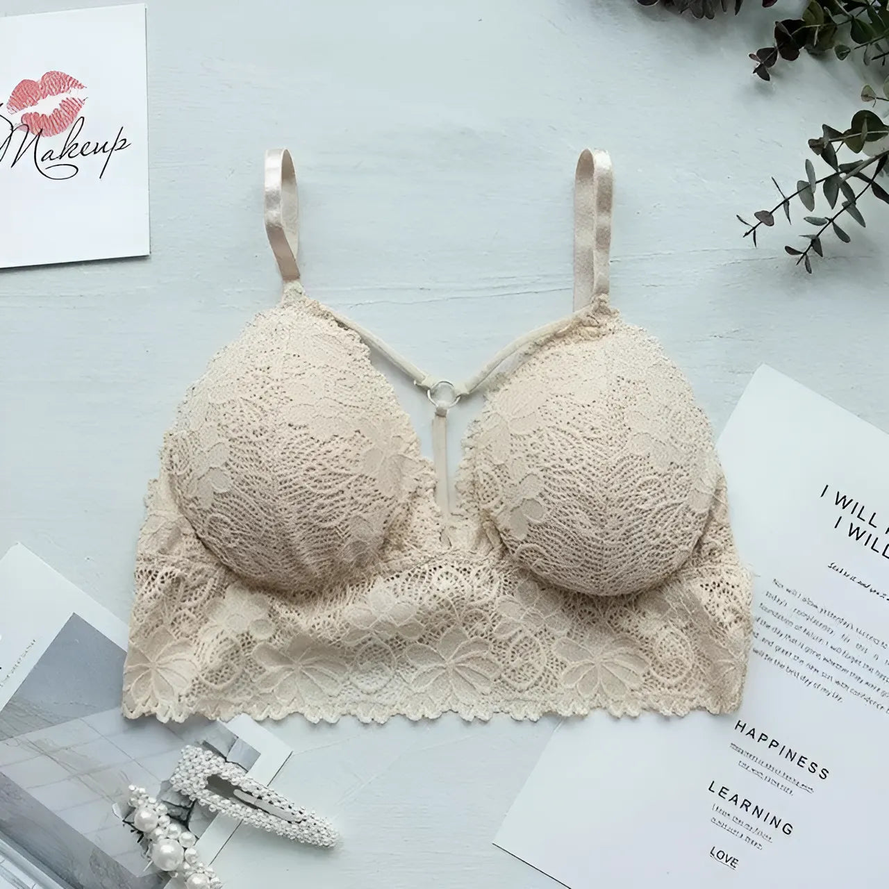 Beige Brassière en dentelle avec bretelles