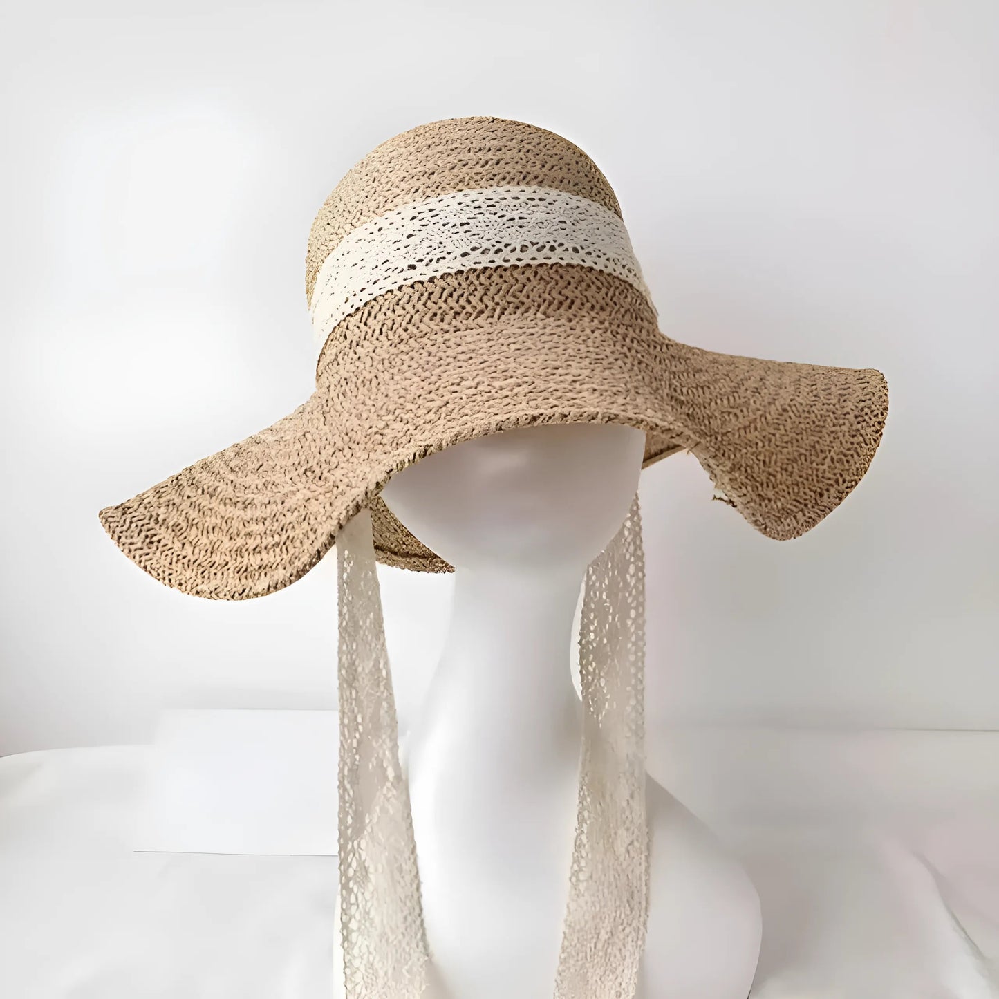 Beige Chapeau de plage en dentelle et ruban