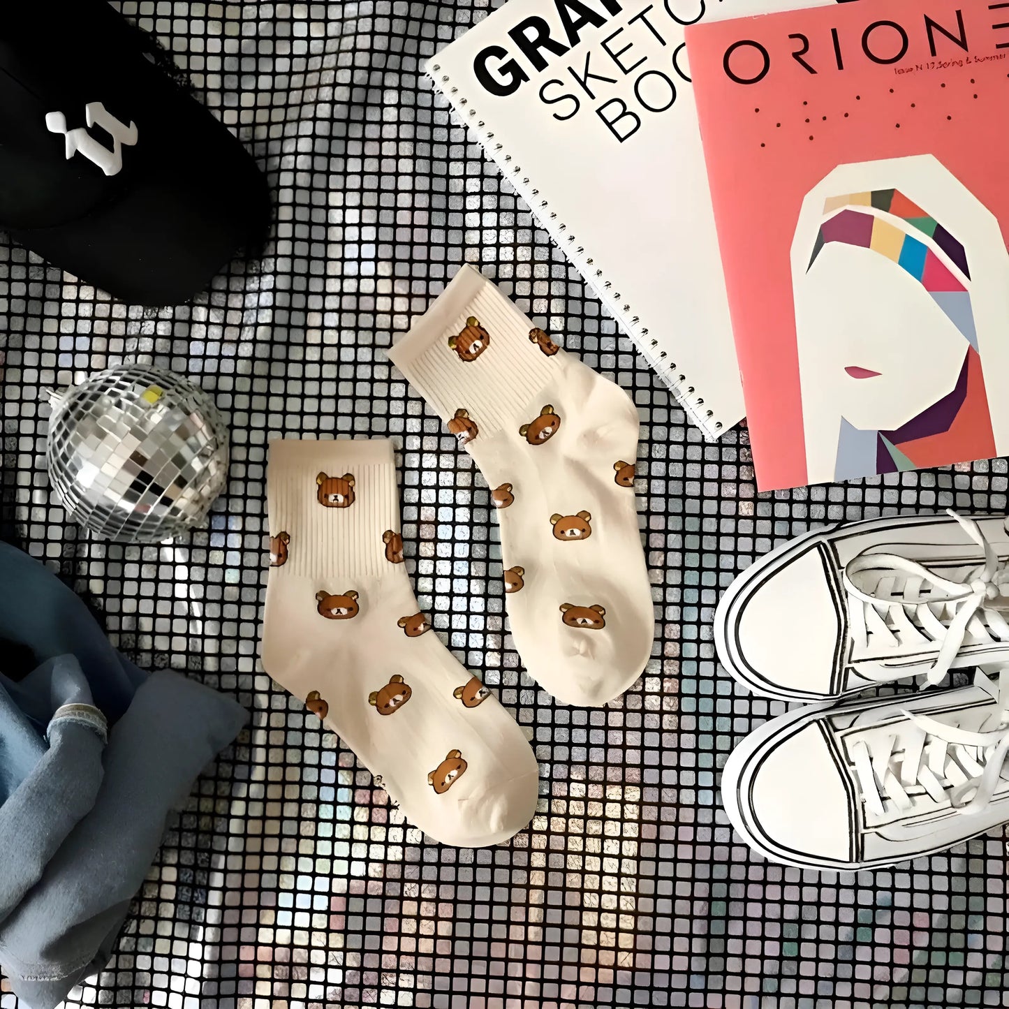 Beige Chaussettes de cheville avec design d'ours