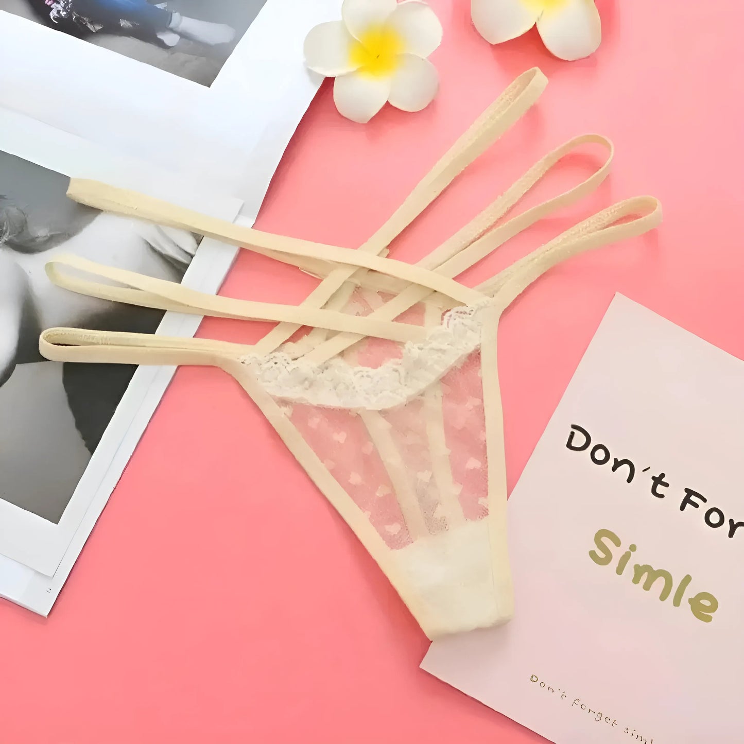 Beige Lacets en dentelle