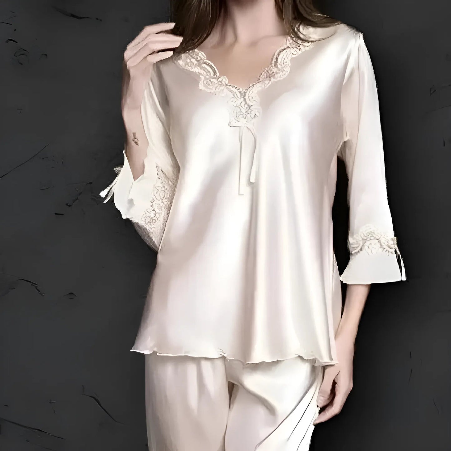 Beige Pyjamas pour femmes avec des manches plus longues
