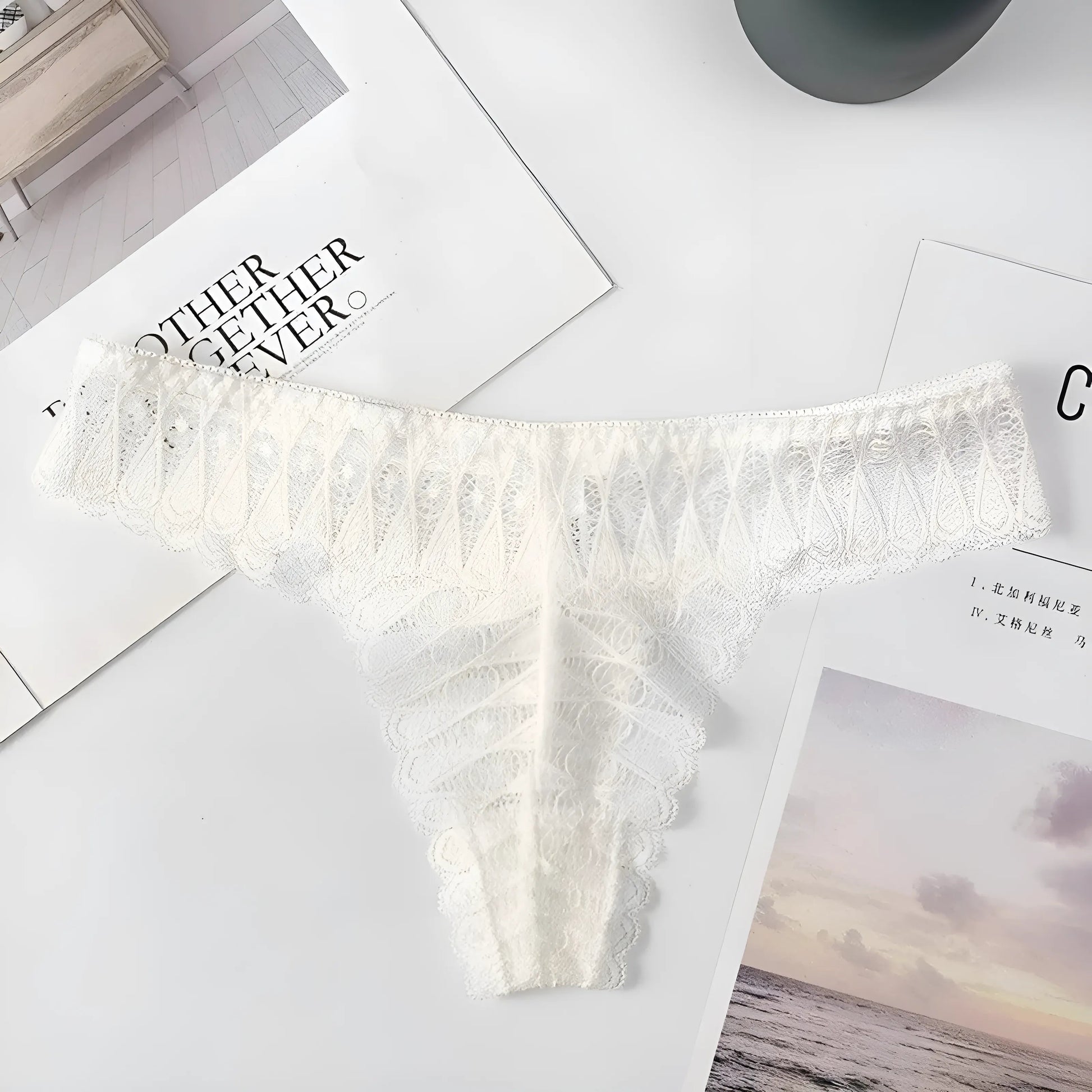 Blanc Culottes en dentelle avec une taille plus large