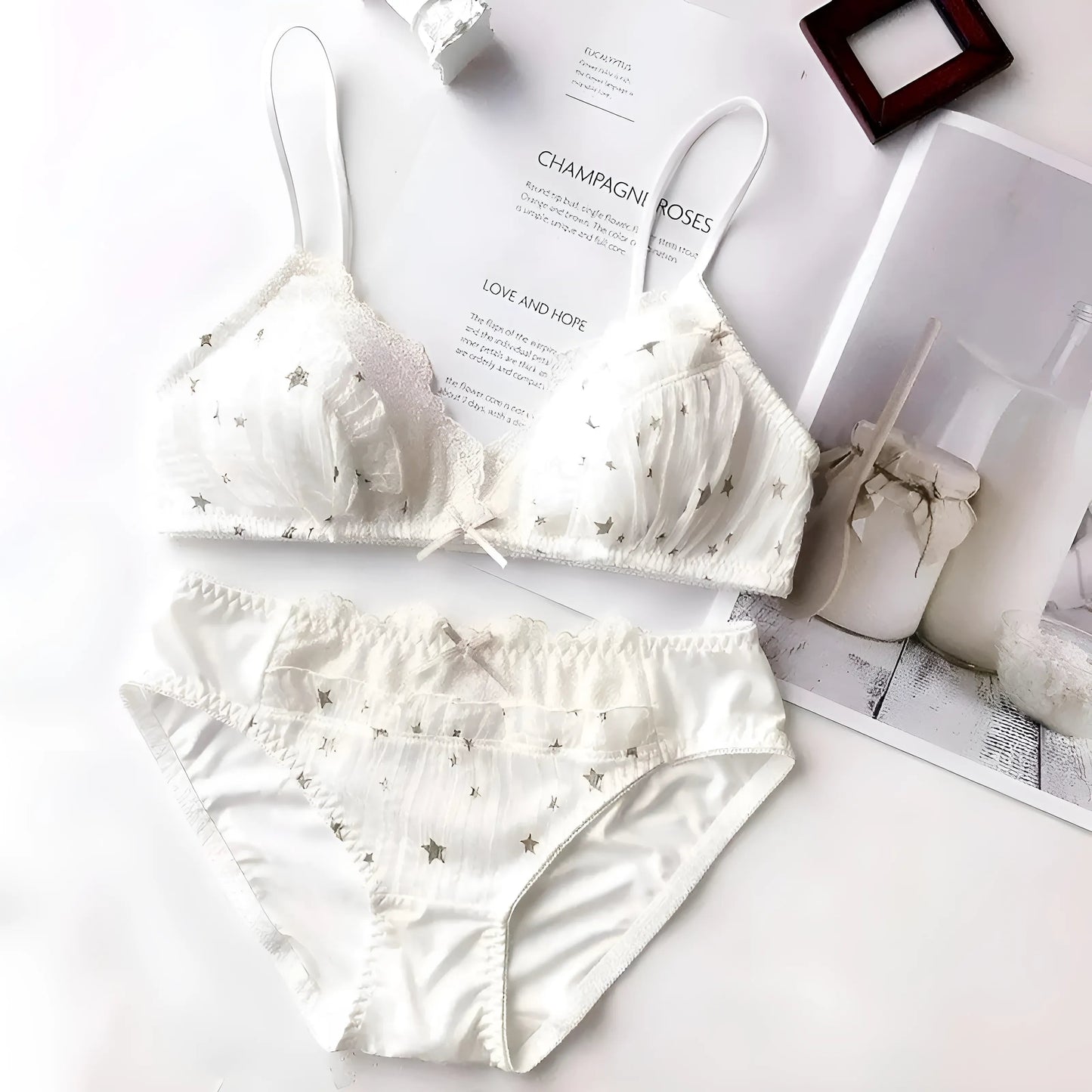 Blanc Ensemble de lingerie en dentelle avec des étoiles dorées