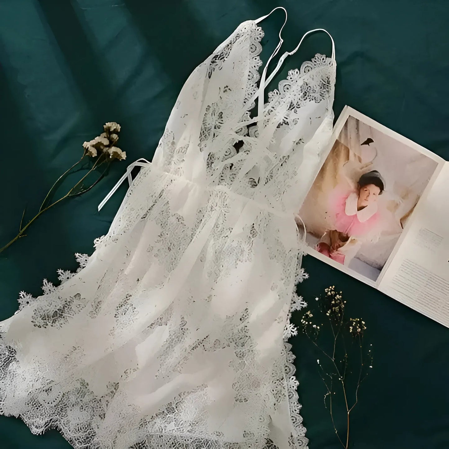 Blanc Nuisette en dentelle mi-longue