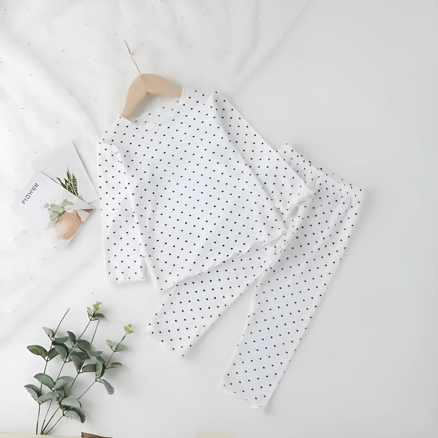 Blanc Pyjama à pois à manches longues pour enfants