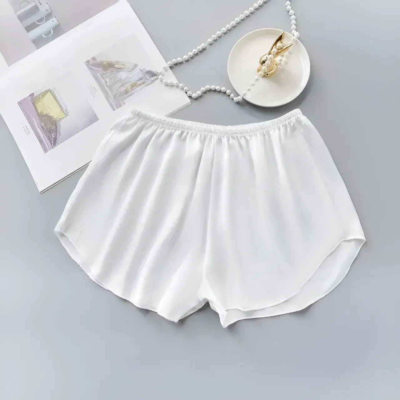 Blanc Shorts de sommeil en satin