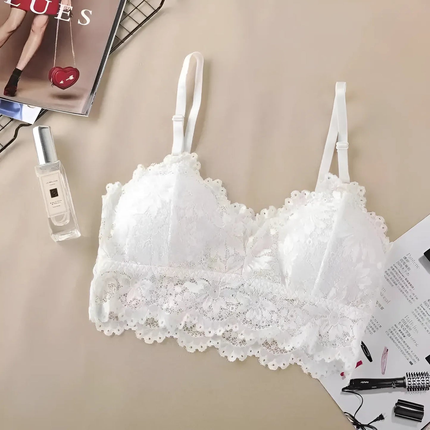 Blanc Soutien-gorge en dentelle avec design taille basse