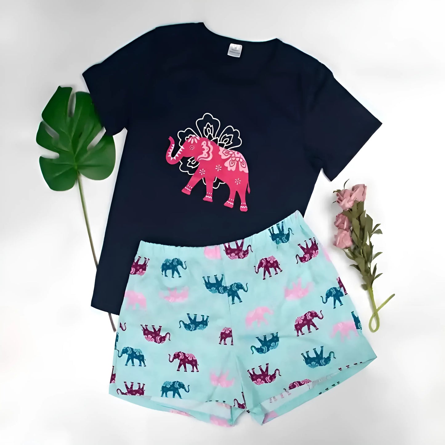 Bleu clair Pyjamas pour femmes avec shorts courts