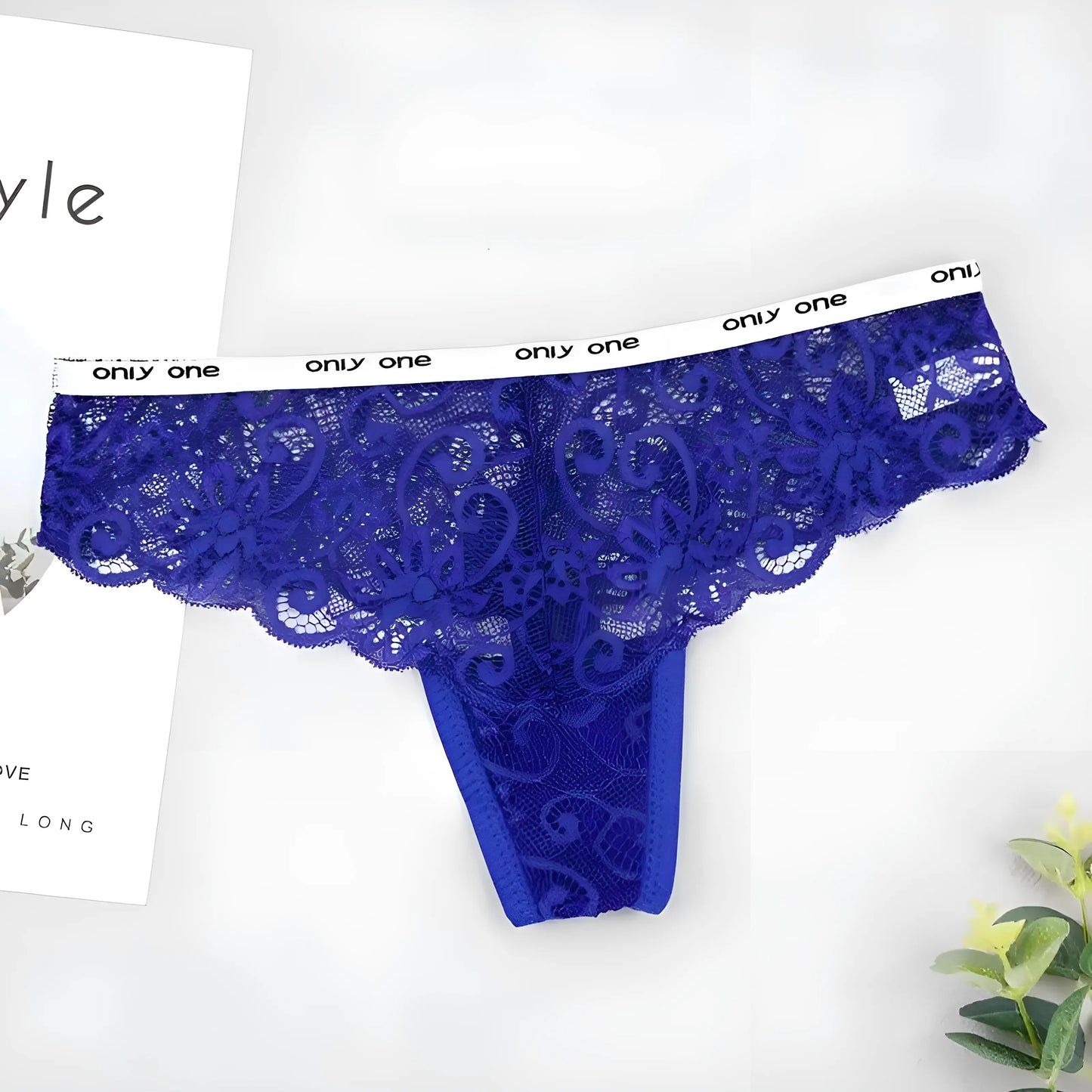 Bleu String en dentelle
