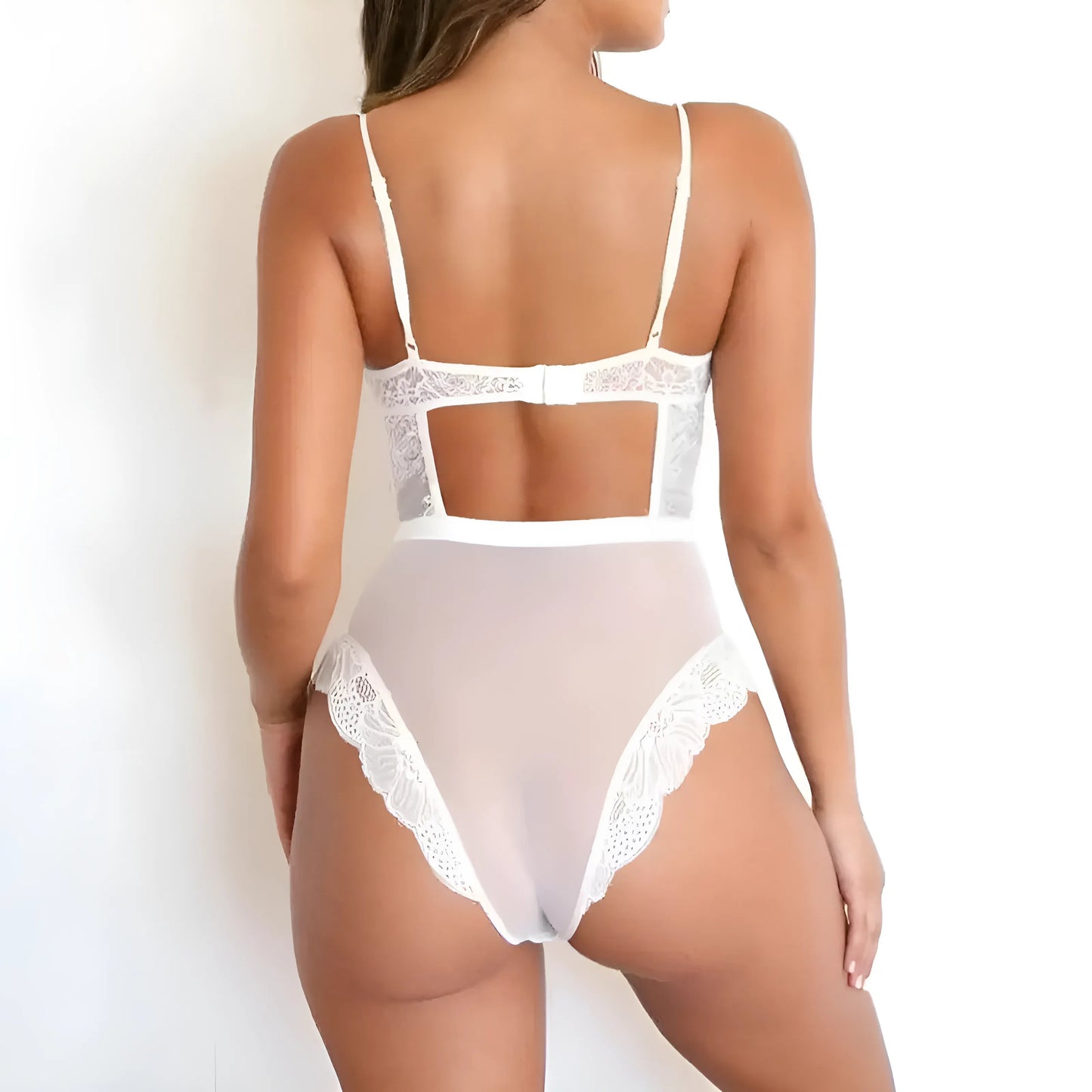 Body en dentelle avec dos ouvert
