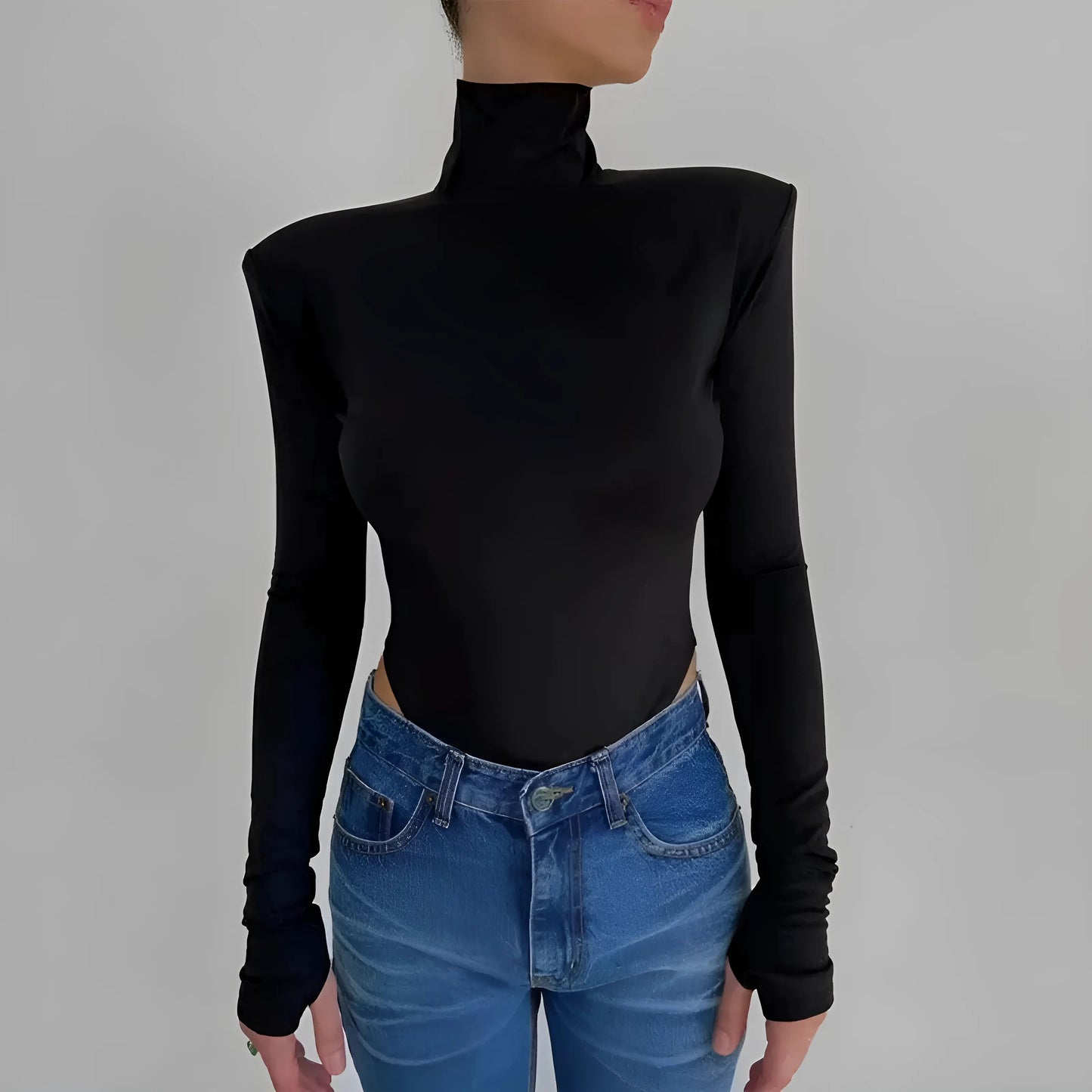 Body féminin avec dos ouvert