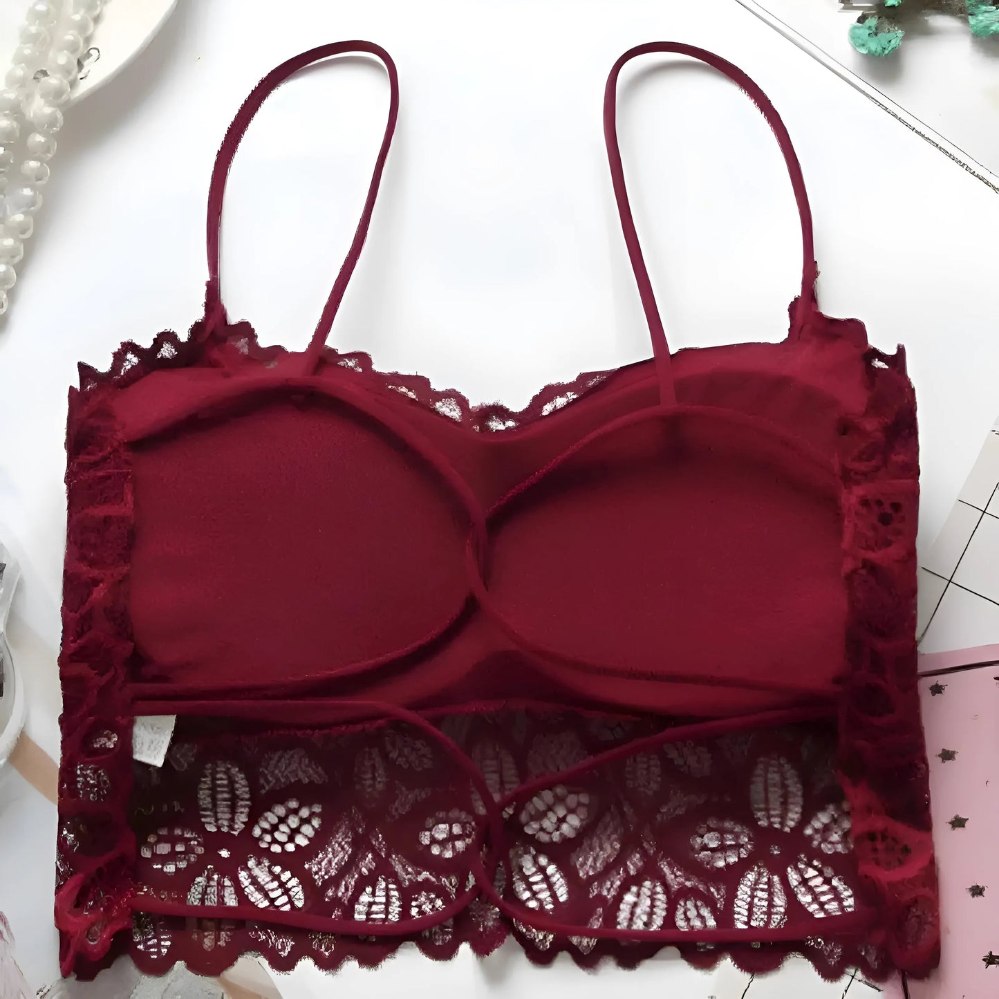 Brassière push-up en dentelle avec design taille basse