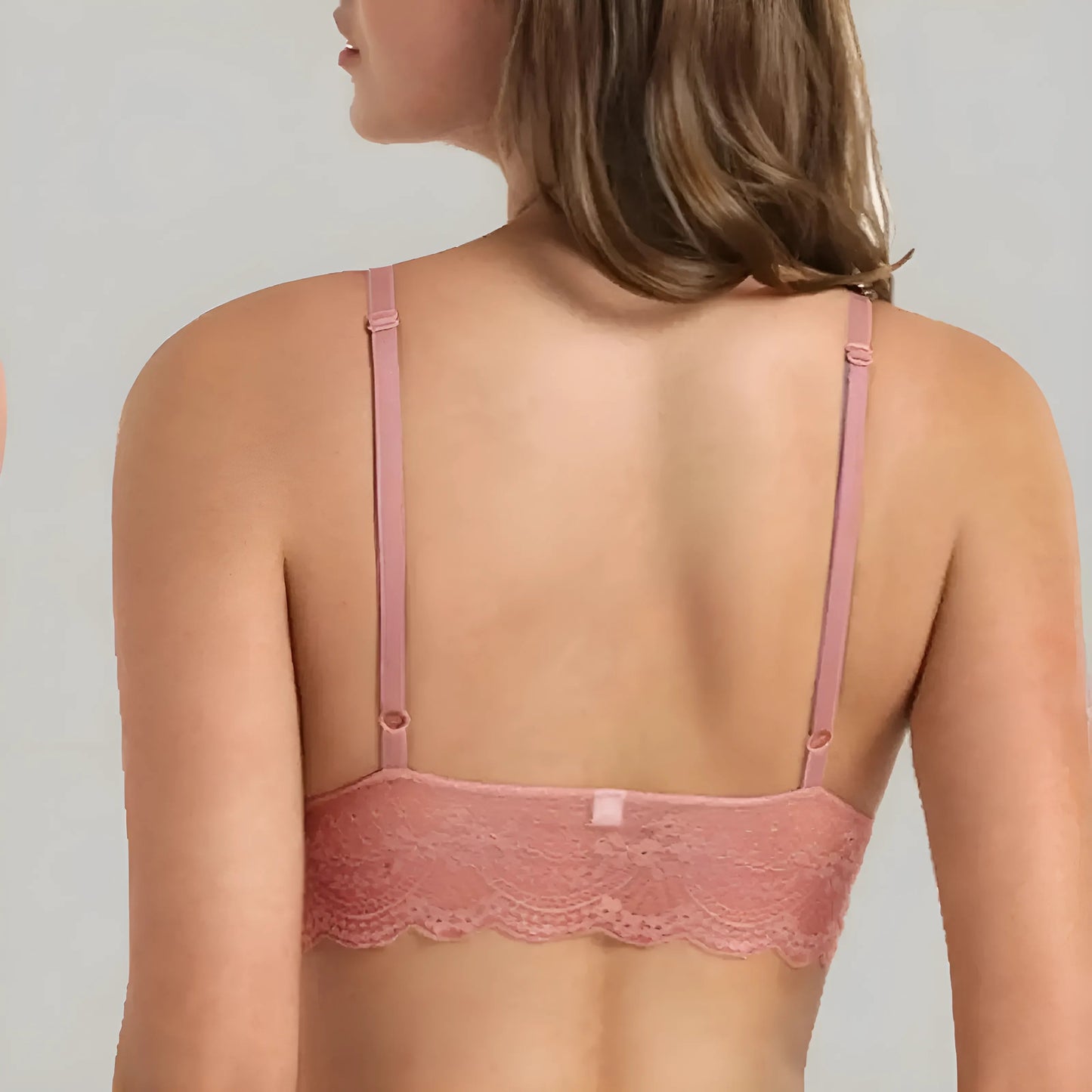 Brassière triangle en dentelle avec taille basse