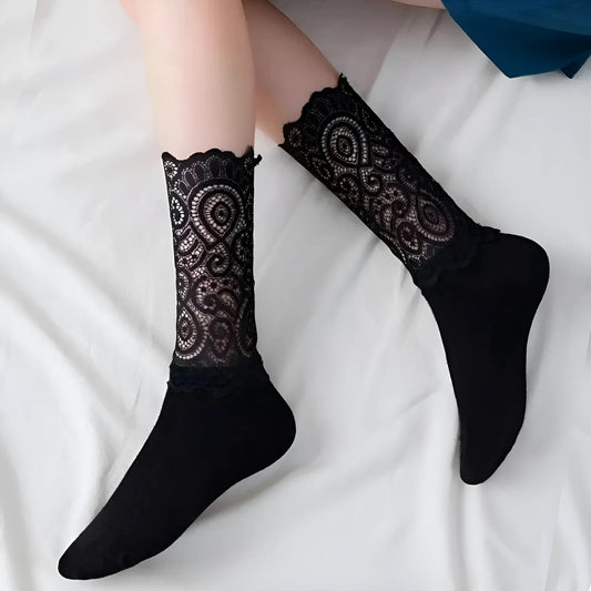 Chaussettes avec bord en dentelle douce