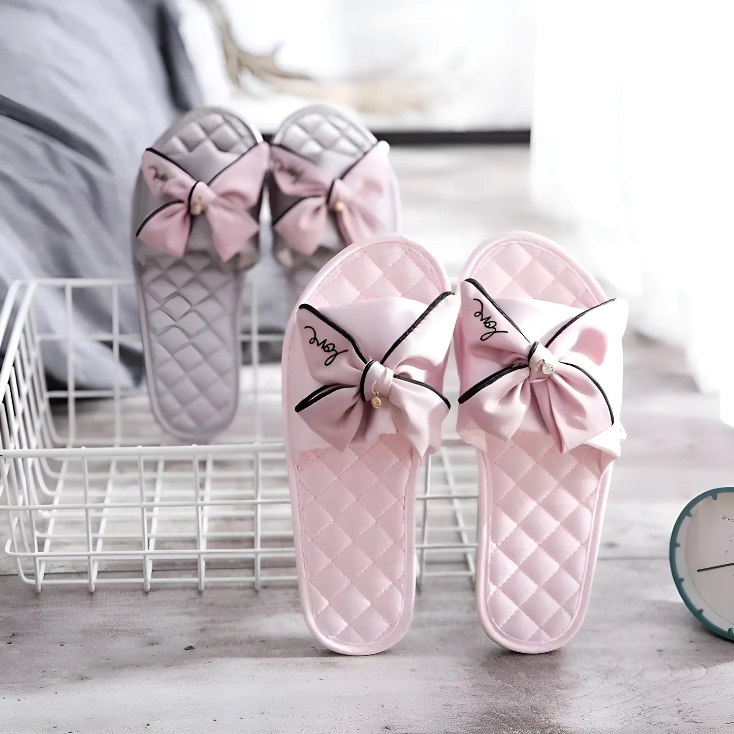 Chaussons matelassés pour femmes avec nœuds