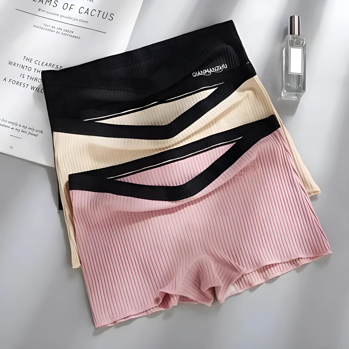 Culottes de boxeur pour femmes avec garniture décorative