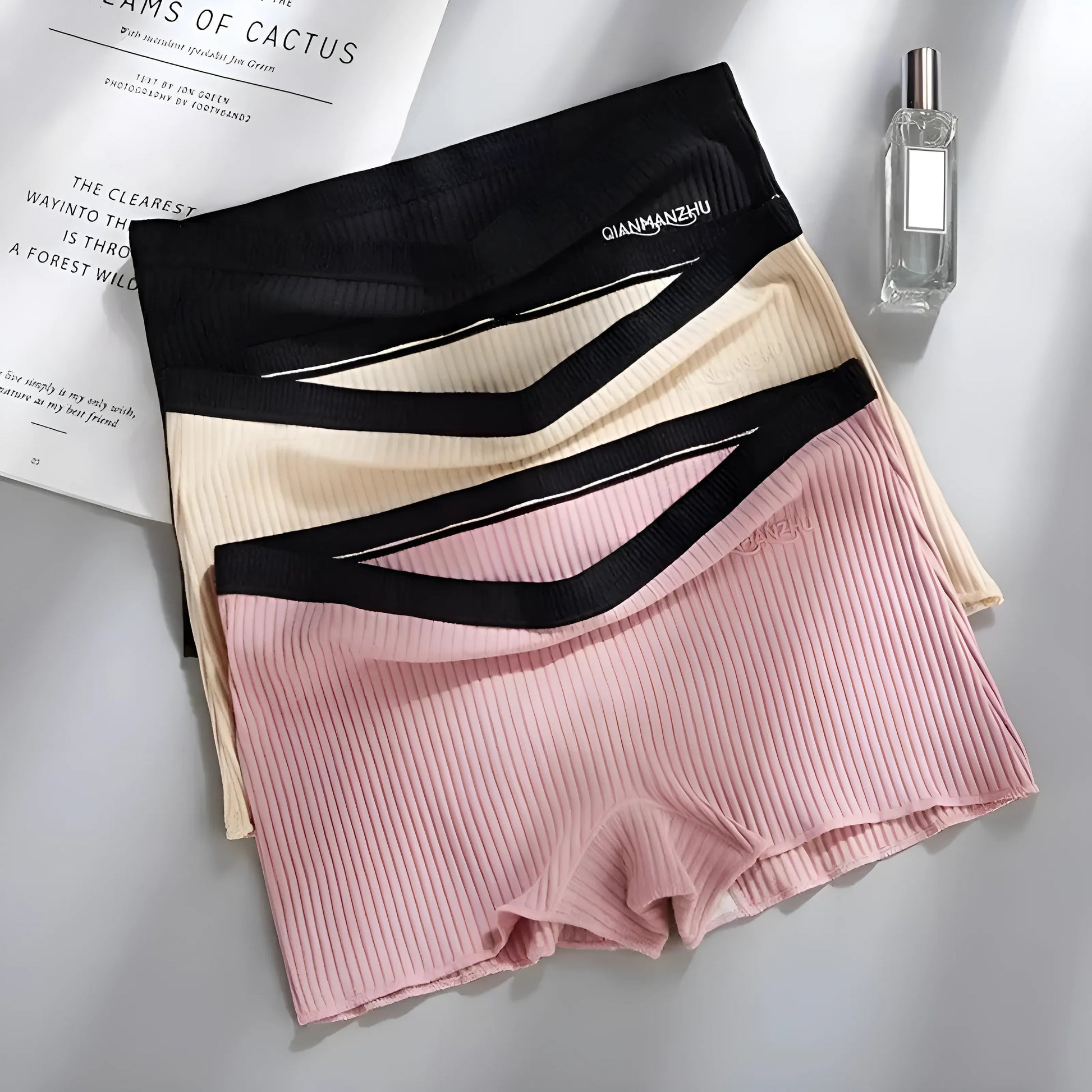 Culottes de boxeur pour femmes avec garniture décorative