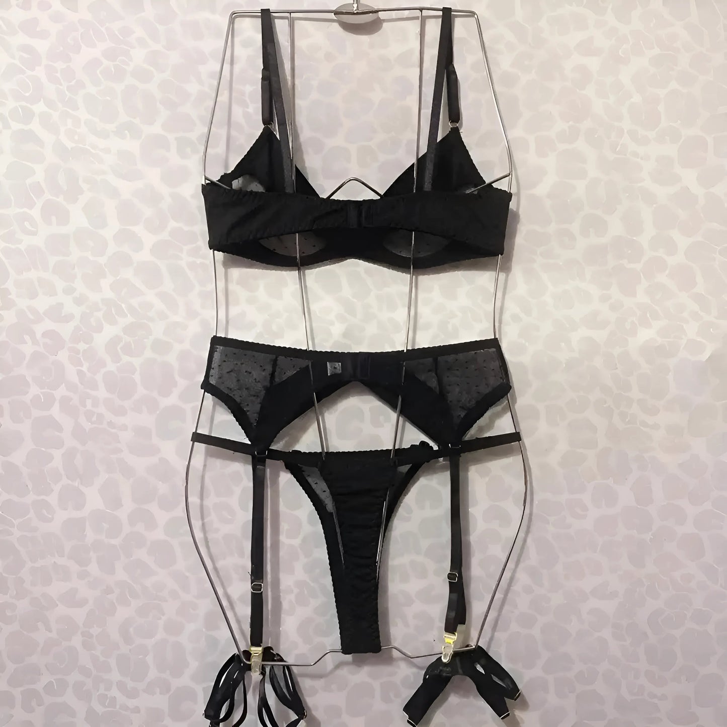Ensemble de lingerie en dentelle à pois