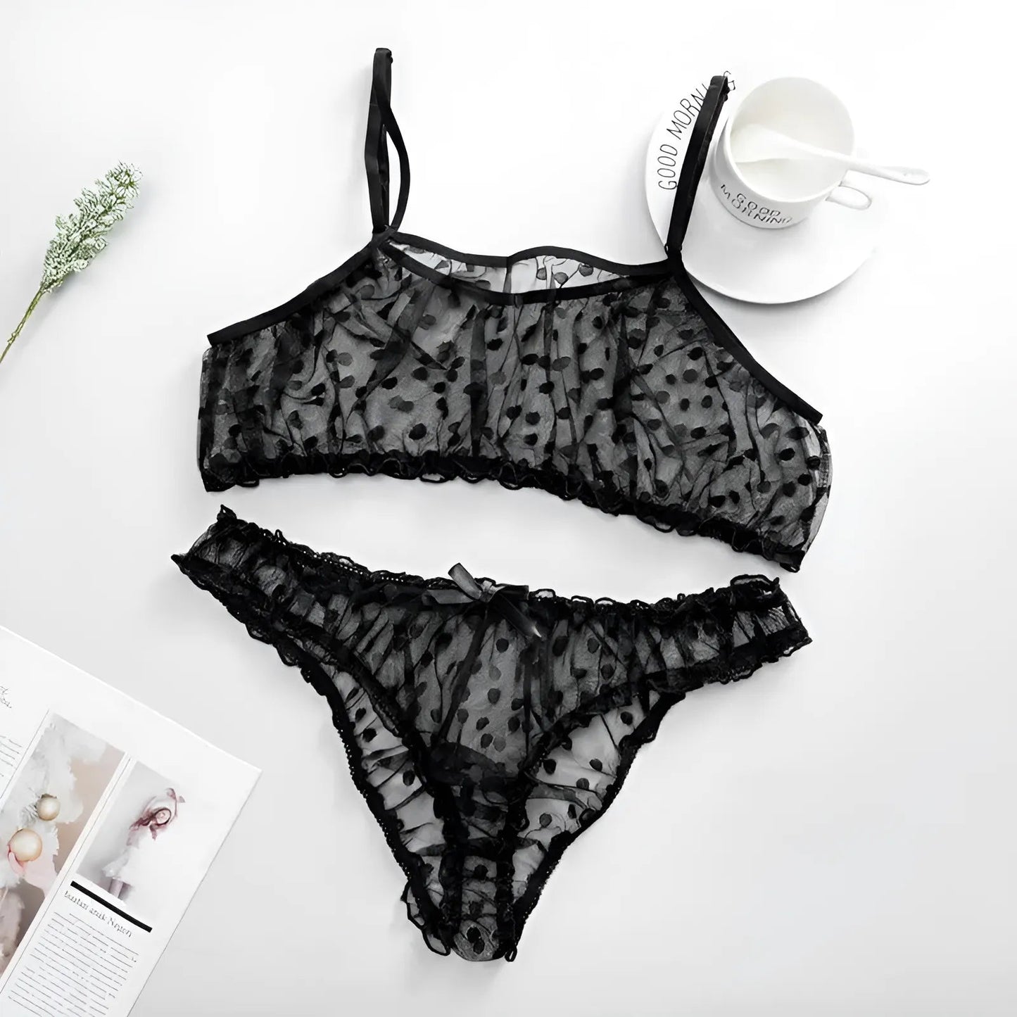 Ensemble de lingerie en dentelle à pois