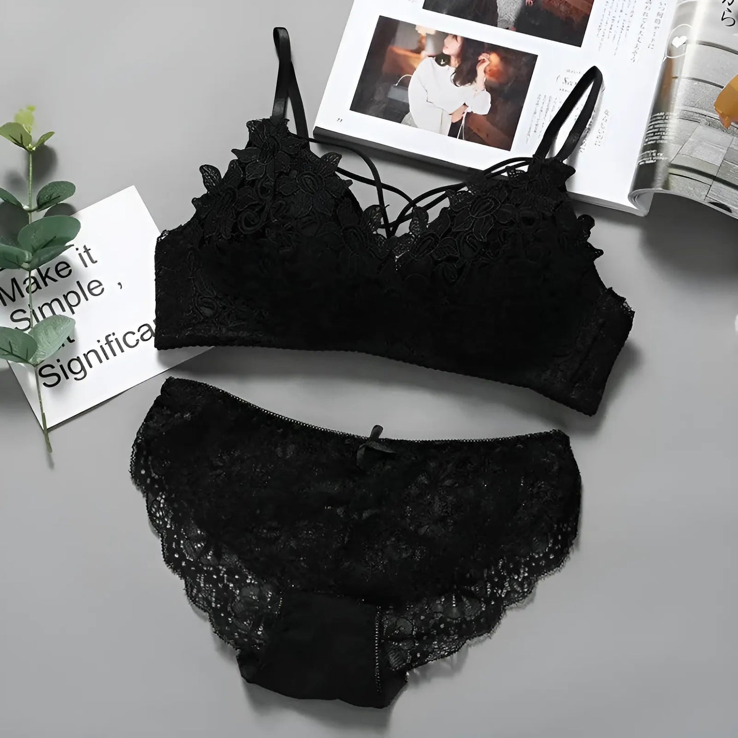 Ensemble de lingerie en dentelle avec bretelles