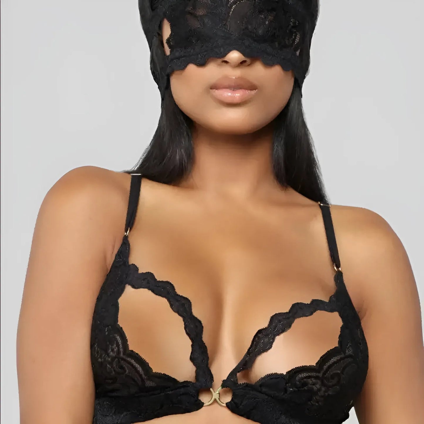 Ensemble de lingerie en dentelle avec dos décoratif