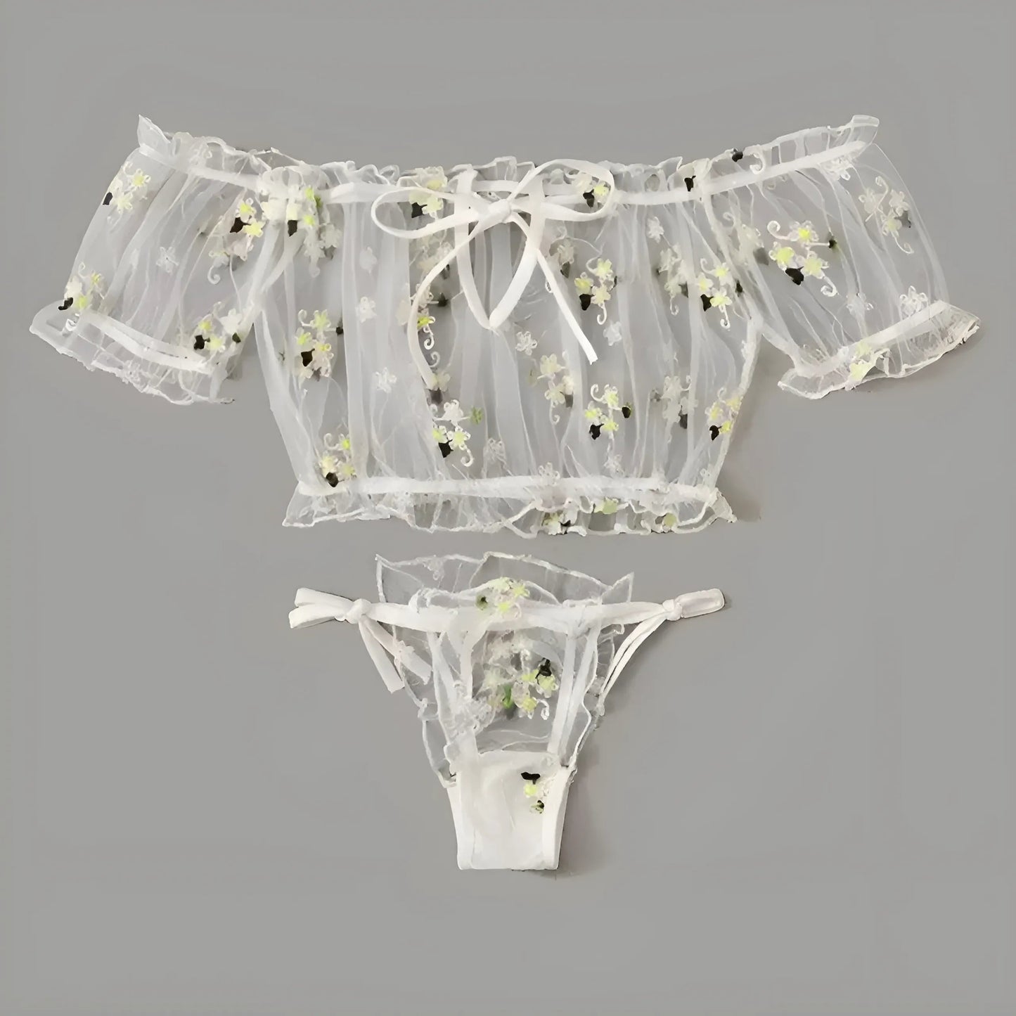 Ensemble de lingerie en dentelle avec imprimé floral délicat