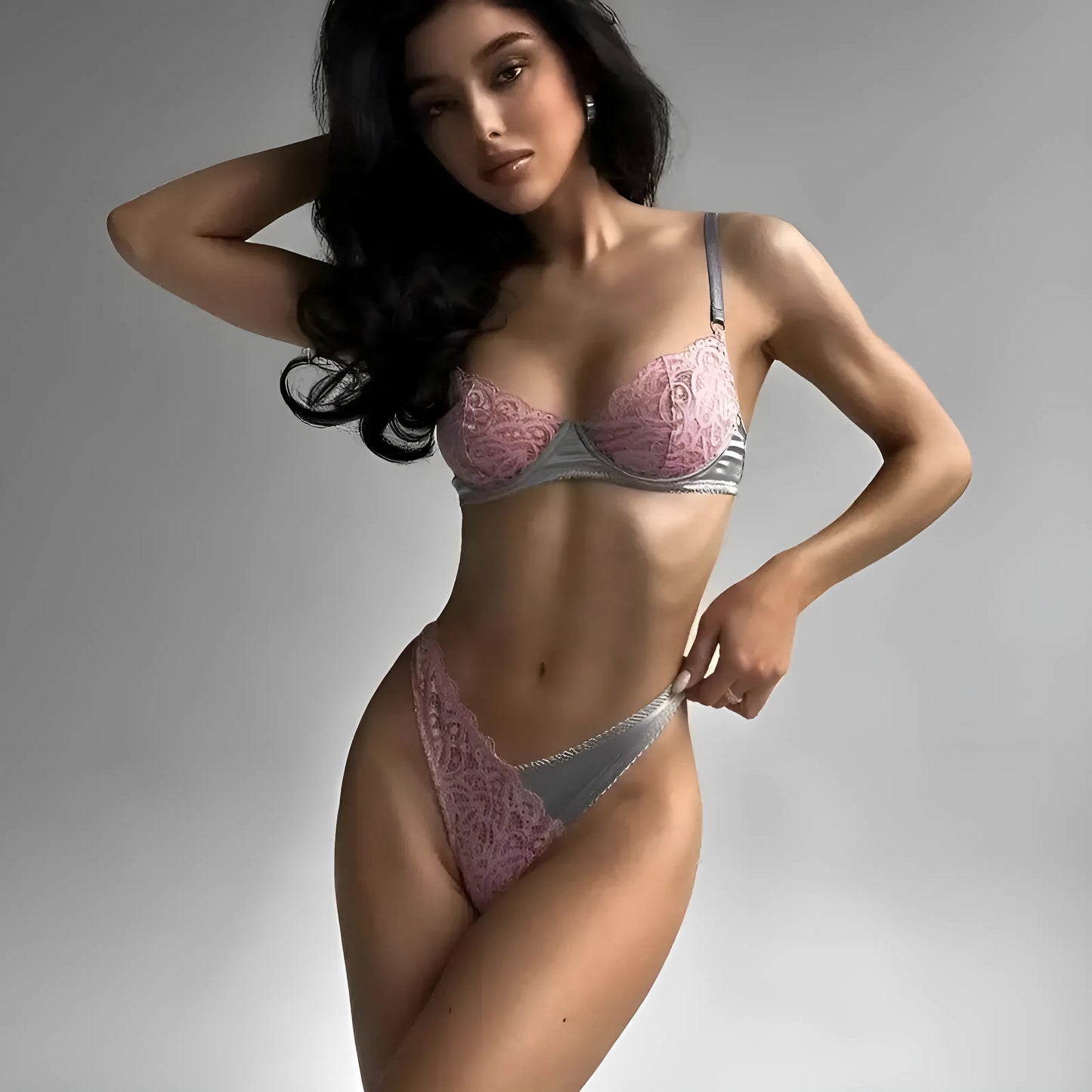 Ensemble de lingerie en dentelle en matériaux mixtes