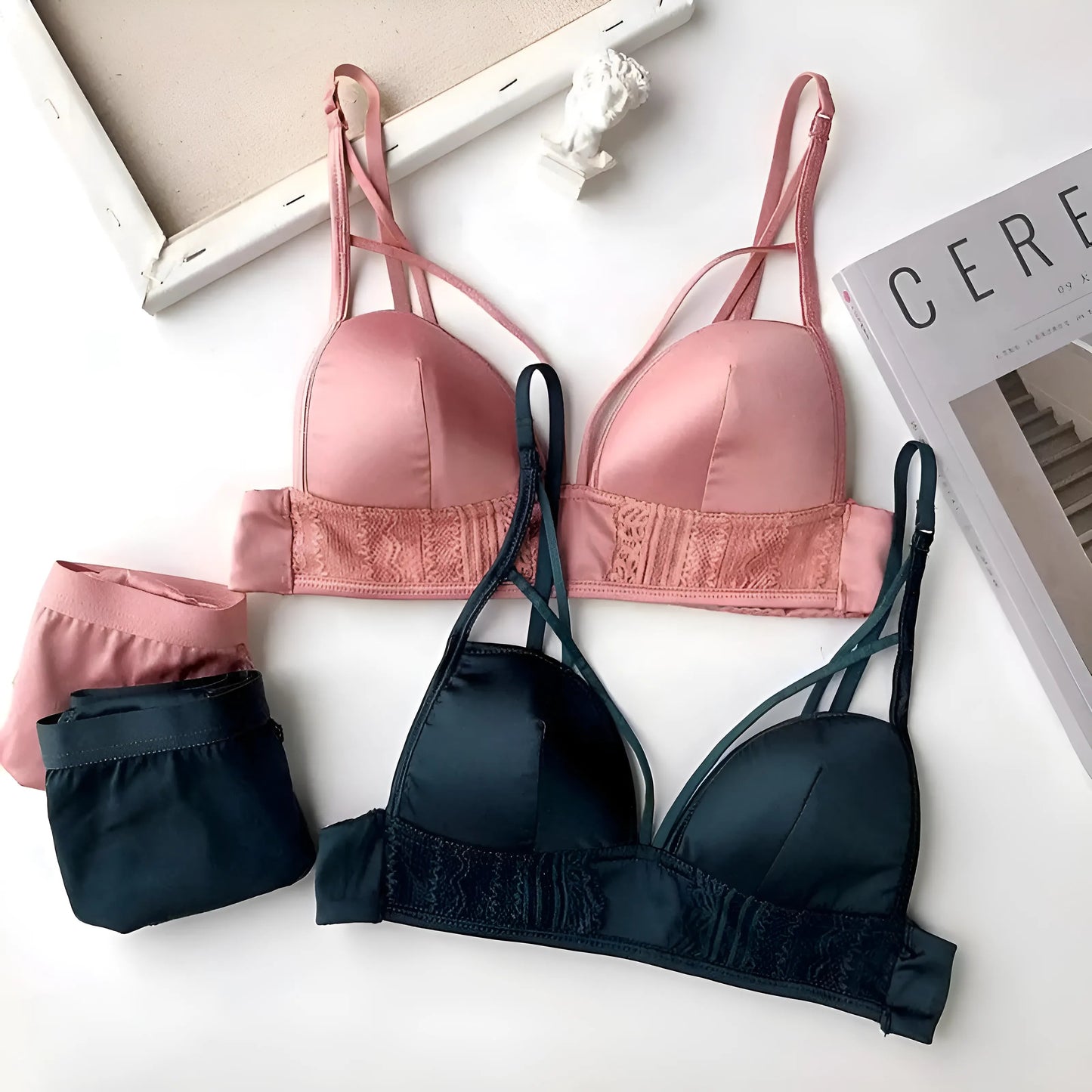 Ensemble de lingerie en satin avec fronces