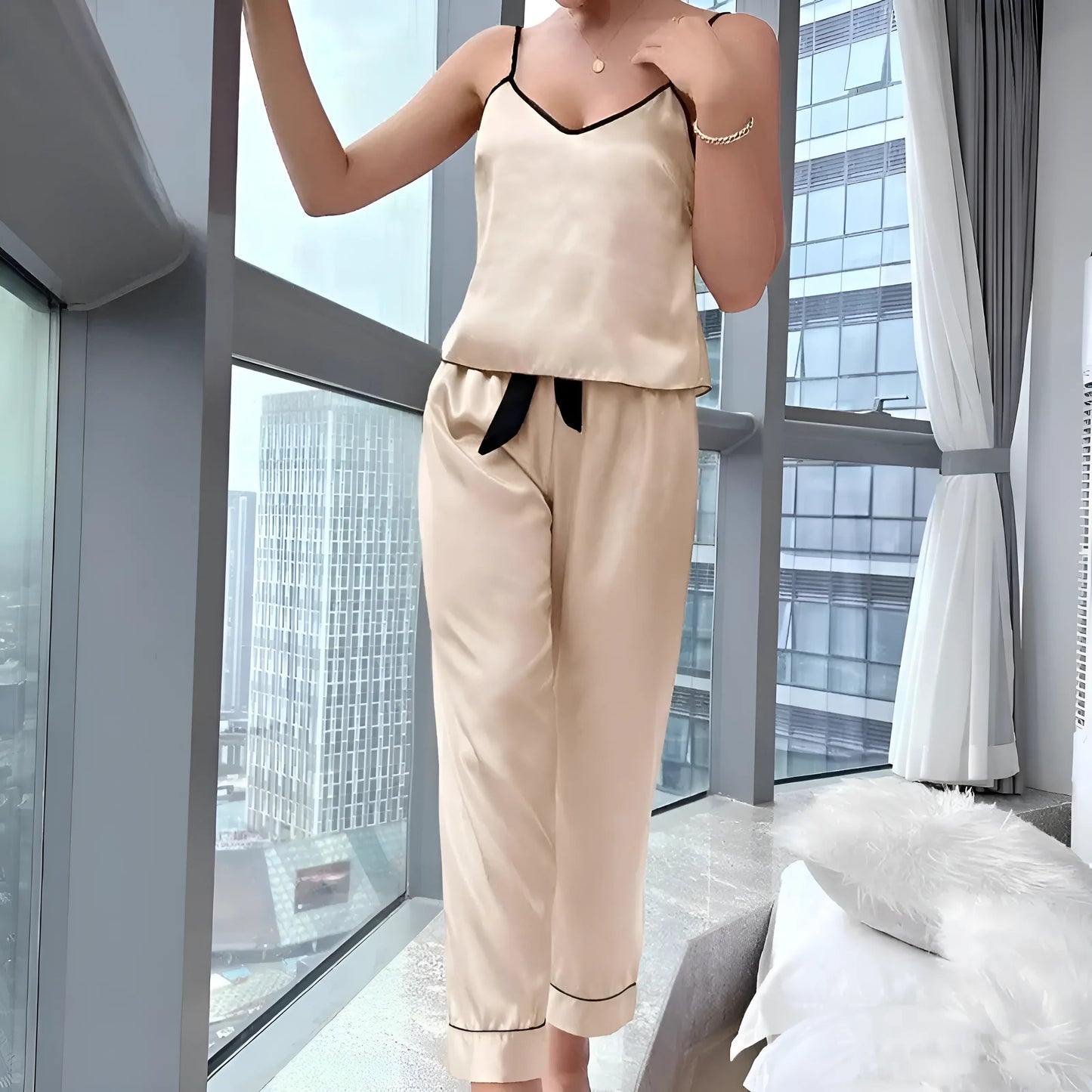Ensemble de pyjama en soie pour femmes