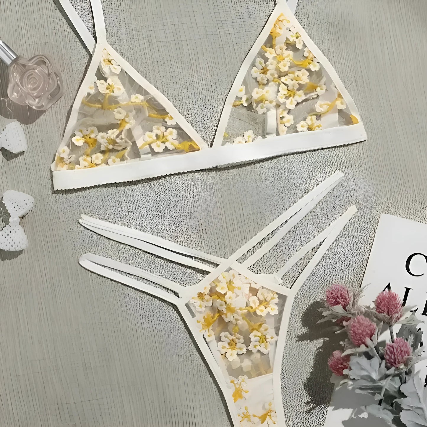 Jaune Ensemble de lingerie en dentelle avec des fleurs jaunes