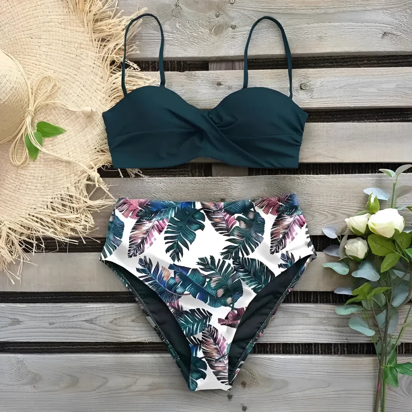 Maillot de bain deux pièces taille haute avec imprimé tropical